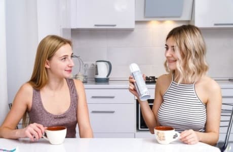 Skinny European teens Eva Elfie & Elizabeth Evans eat each other's tasty cunts