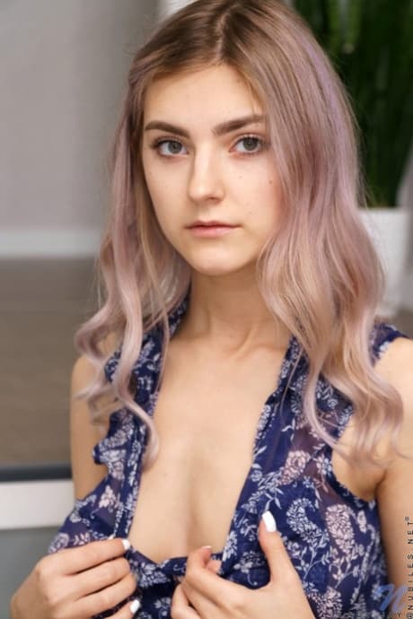 Russian teen Lady Jay unveils her tits with big areolas & her round booty