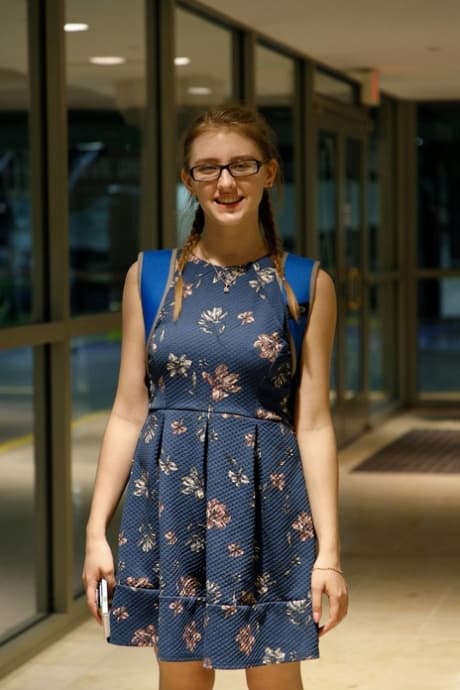 Nerdy amateur babe Melody Marks exposes her big boobs at the mall